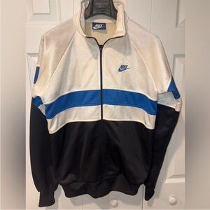 Nike Men's Black, White, and Blue Windbreaker